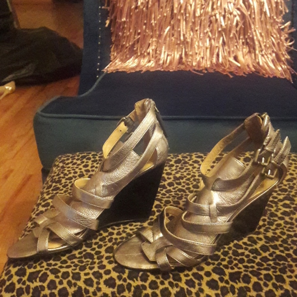 Shoes - Picture 2 of 2